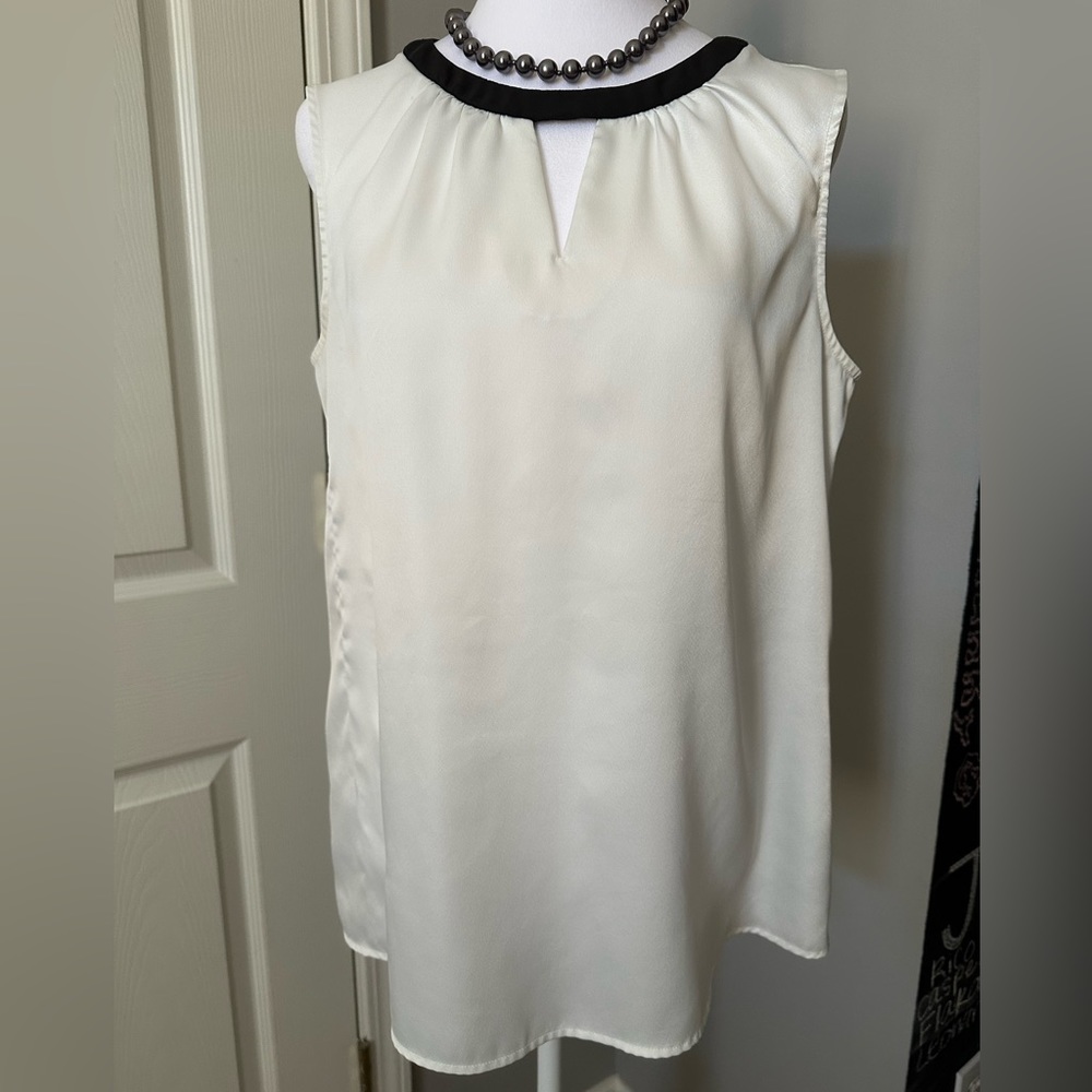 Kasper Satin Top, size Medium